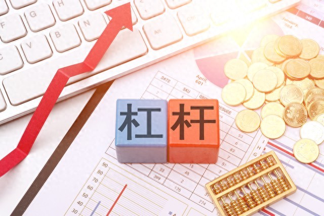 股市杠杆是什么？2倍杠杆如何放大收益与风险，新手必看指南